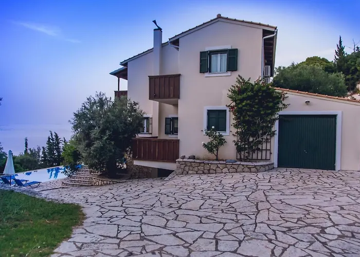 Niriis * Áyios Nikítas