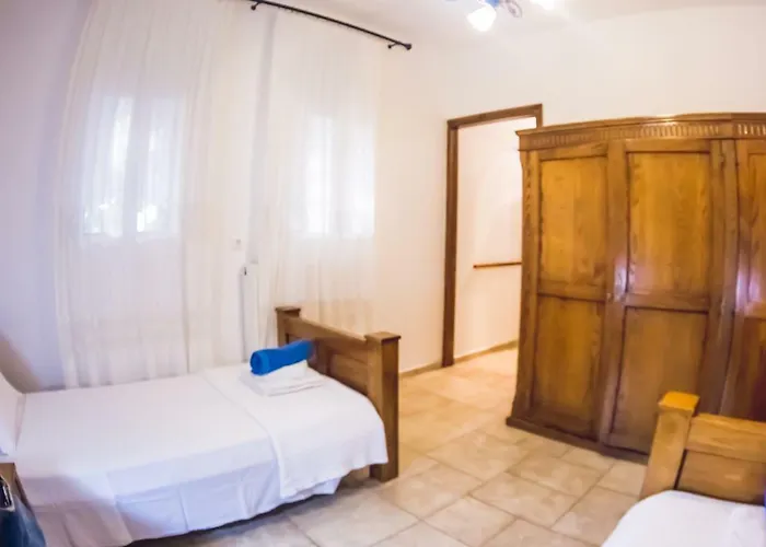 Niriis * Agios Nikitas