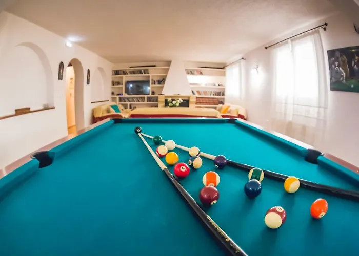 Niriis * Agios Nikitas